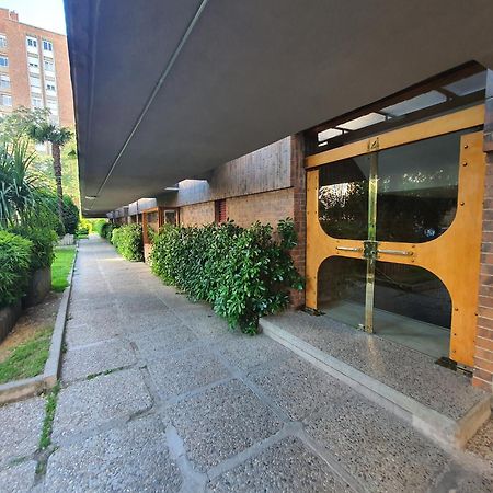 Libros Y Plantas A 5 Minutos Del Centro En Bus Apartment Madrid Exterior foto